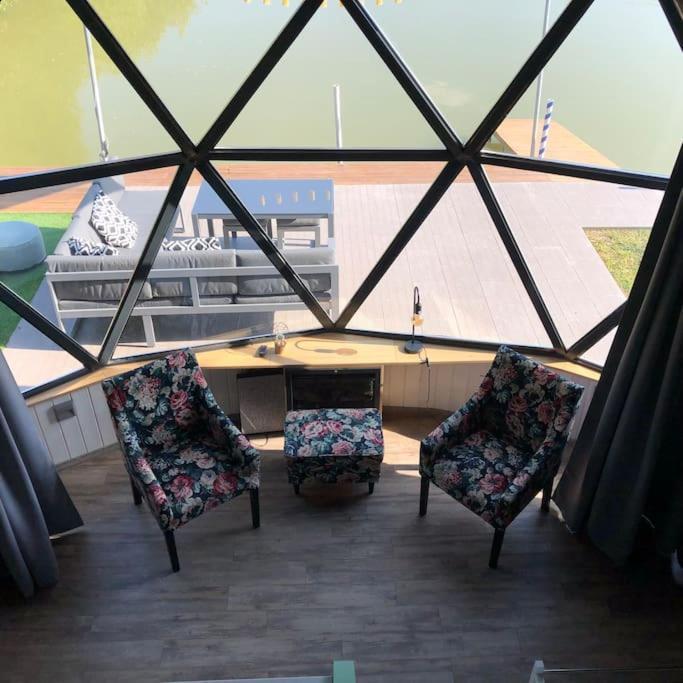 Domeglamping At Fishinglake Sagvar Exterior foto