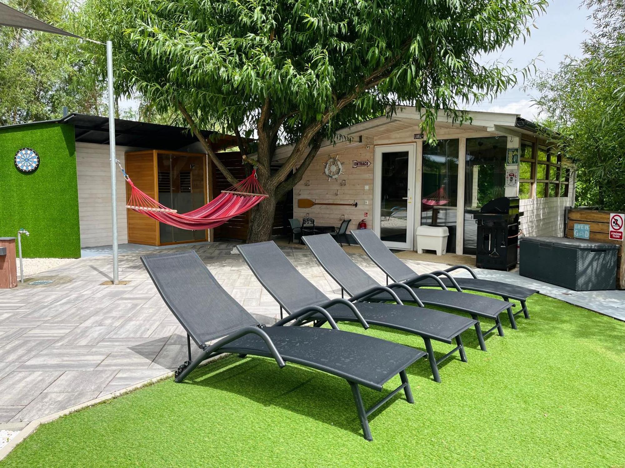 Domeglamping At Fishinglake Sagvar Exterior foto